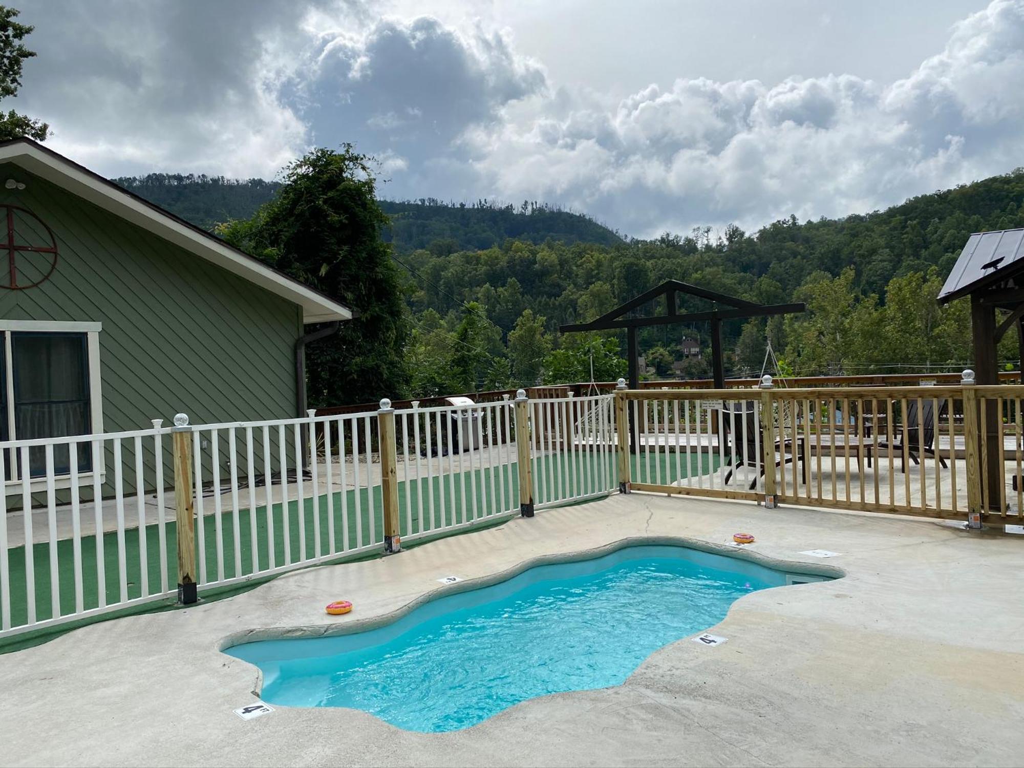 Relaxing 3Br Cottage 1 Mile To Main St Attractions Views Gatlinburg Eksteriør bilde