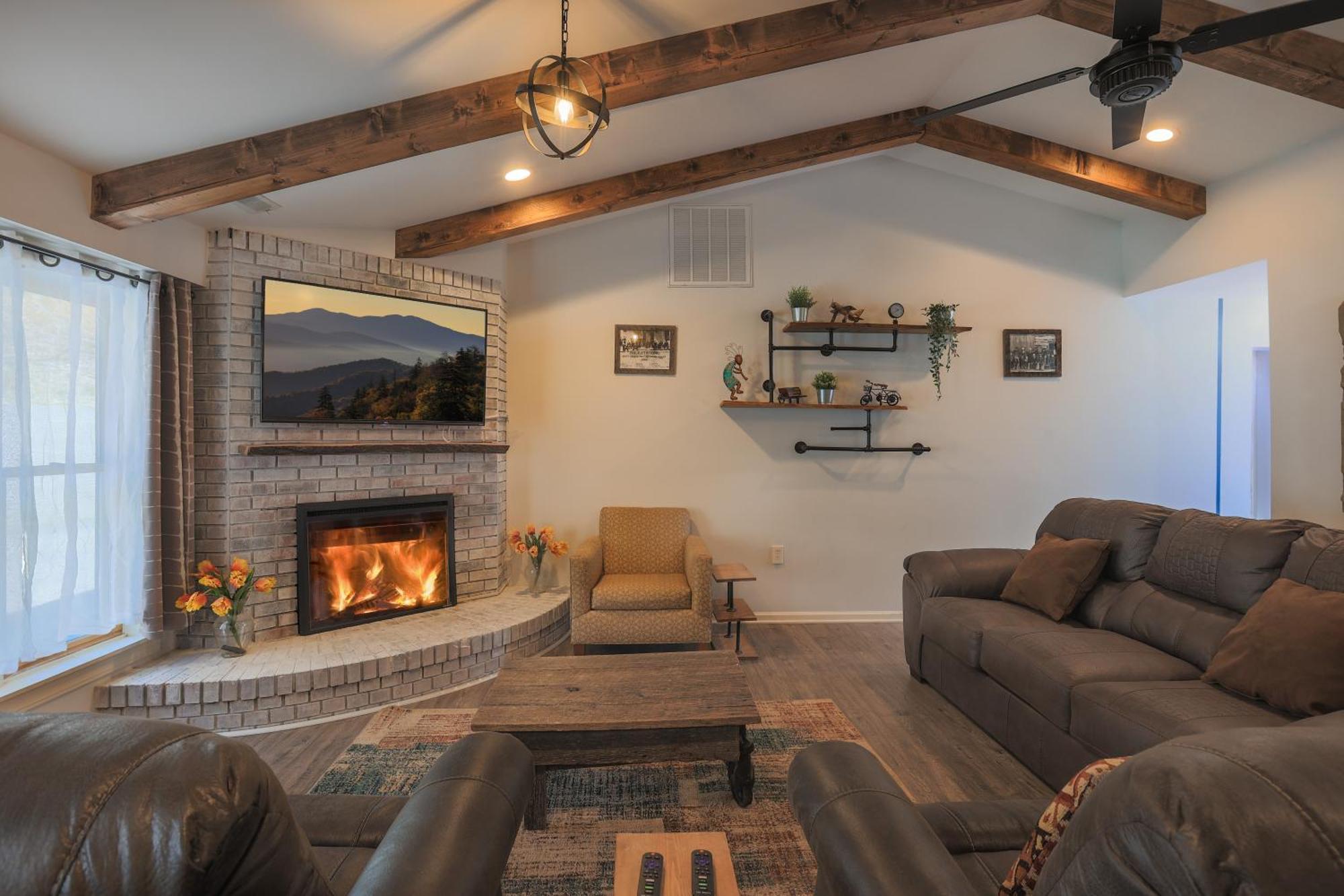 Relaxing 3Br Cottage 1 Mile To Main St Attractions Views Gatlinburg Eksteriør bilde