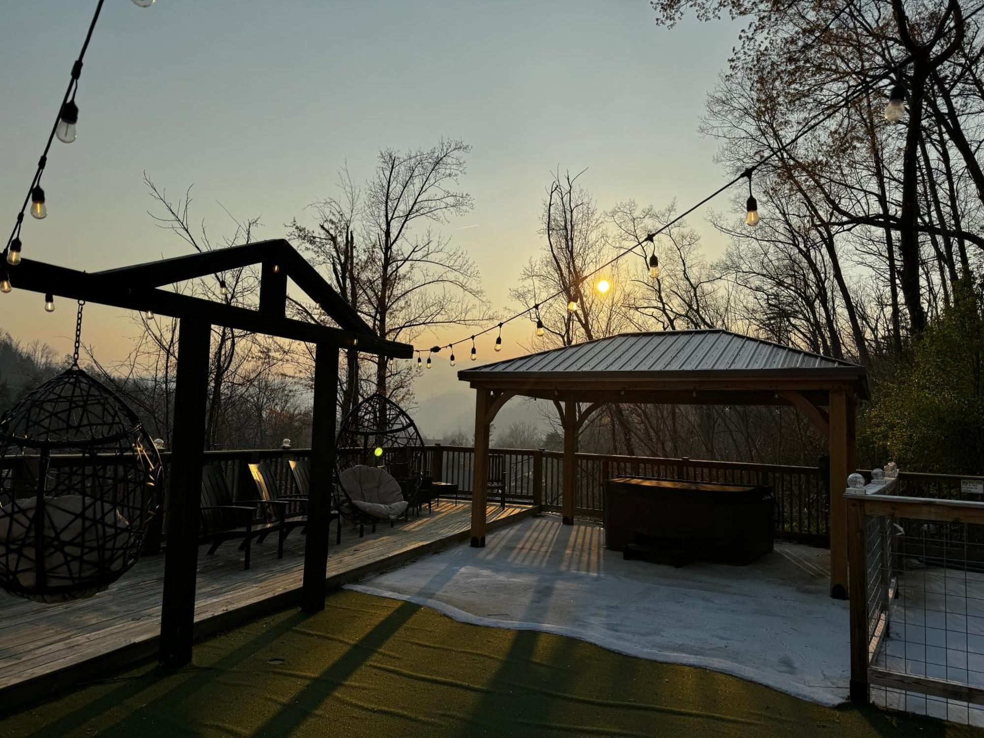 Relaxing 3Br Cottage 1 Mile To Main St Attractions Views Gatlinburg Eksteriør bilde